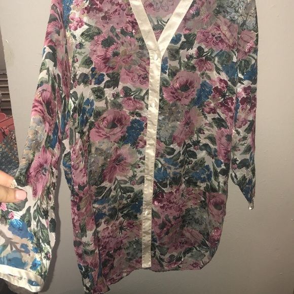 Victoria Secret Robe - Picture 5 of 5
